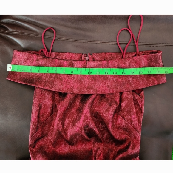 Theia Gown | Wine Red | Sz 4 | Great condition |  Evening, Wedding, Formal, Gala - Picture 8 of 13